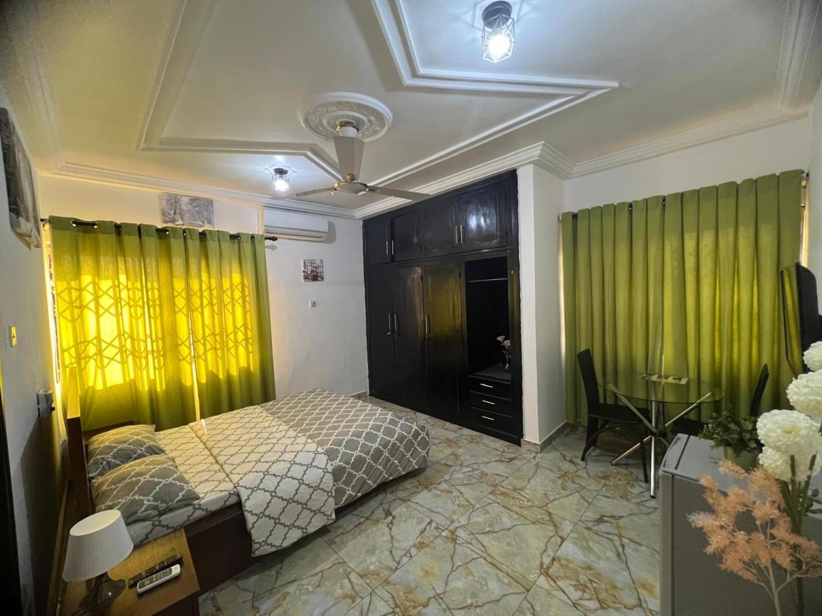 Nesta Barron -Home Away From Home North Legon Εξωτερικό φωτογραφία