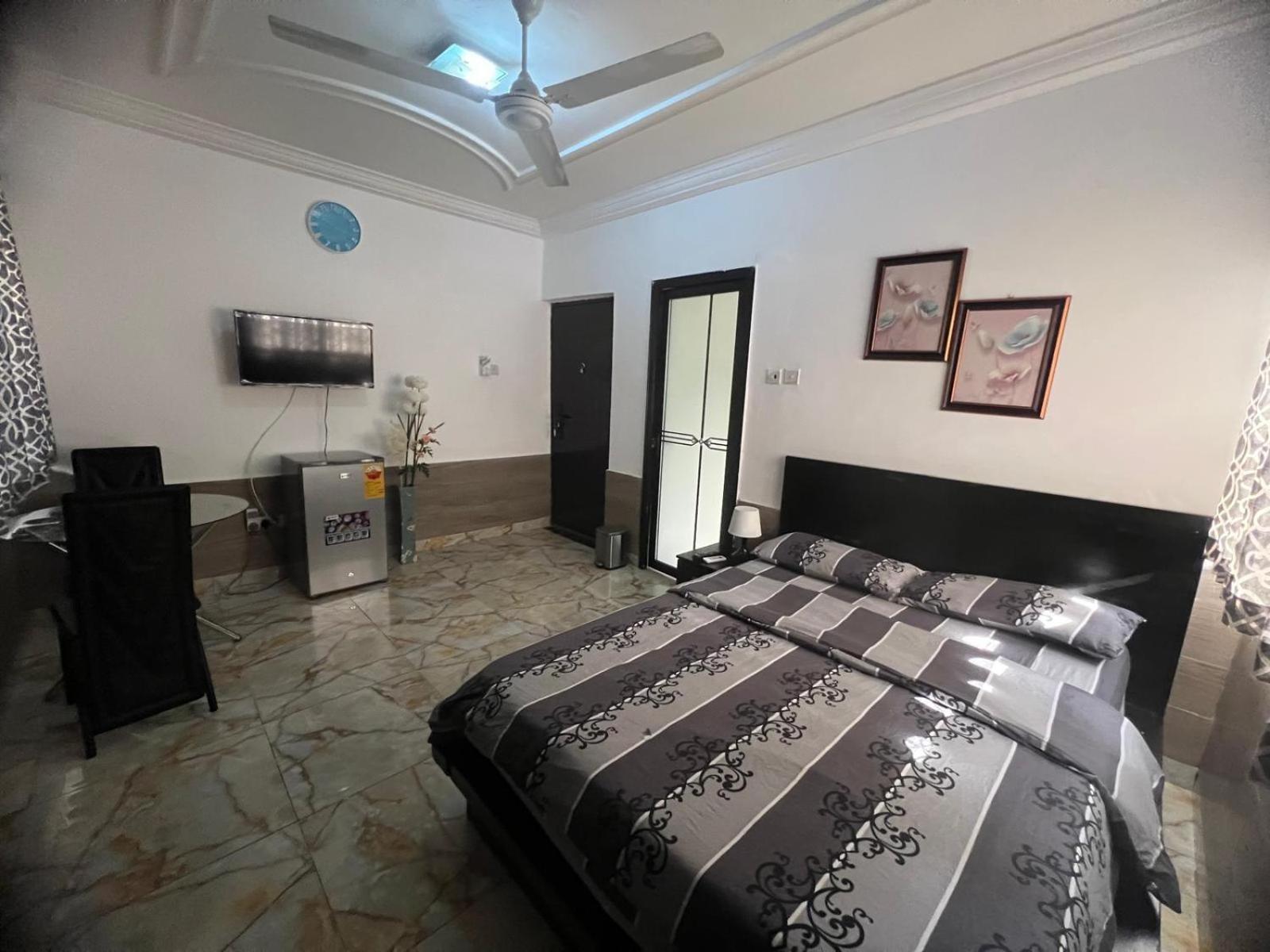 Nesta Barron -Home Away From Home North Legon Εξωτερικό φωτογραφία